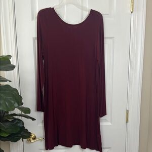 Maroon Long Sleeve Sheath Dress with Scoop Neck